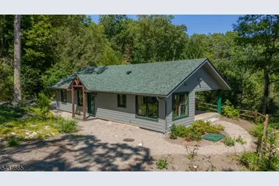232 W Shore Dr, Hardyston Township, NJ 07460 - Photo 4