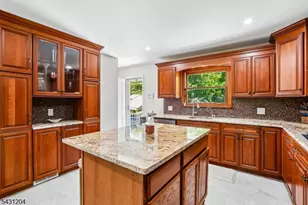 881 Bordentown Ave, Sayreville, NJ 08879 - Photo 14