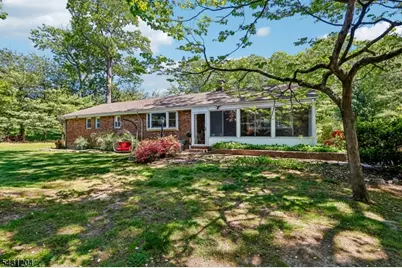 881 Bordentown Ave, Sayreville, NJ 08879 - Photo 2