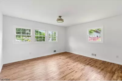 496 Seven Oaks Ct, Orange, NJ 07050 - Photo 10
