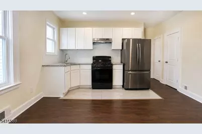 53 Stockman Pl #1L, Irvington, NJ 07111 - Photo 2