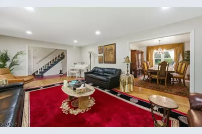 14 Hepworth Pl, West Orange Township, NJ 07052 - Photo 4