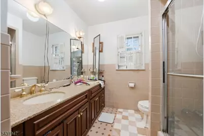 14 Hepworth Pl, West Orange Township, NJ 07052 - Photo 18
