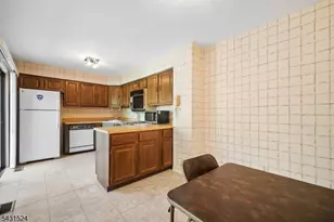 250 Ridgedale Ave D, Florham Park, NJ 07932 - Photo 12