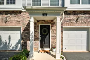 402 Saratoga Ct, Branchburg Township, NJ 08876 - Photo 1