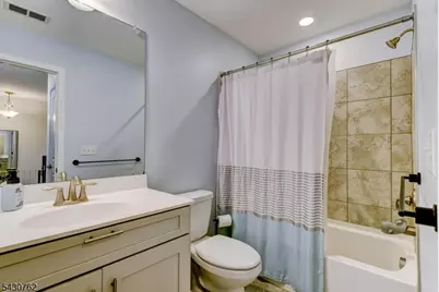 402 Saratoga Ct, Branchburg Township, NJ 08876 - Photo 22