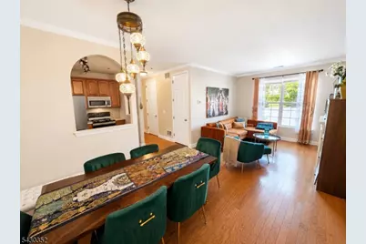 271 Windmill Ct, Lopatcong Township, NJ 08865 - Photo 2