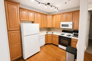 271 Windmill Ct, Lopatcong Township, NJ 08865 - Photo 4