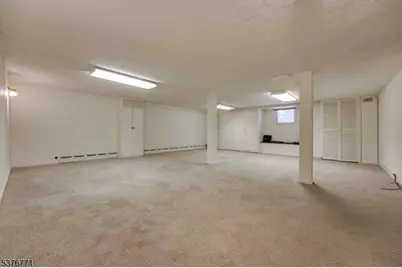 17 Oxford Dr, Livingston, NJ 07039 - Photo 20