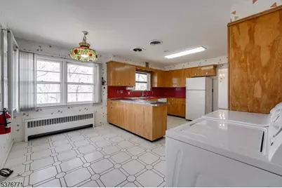 17 Oxford Dr, Livingston, NJ 07039 - Photo 10