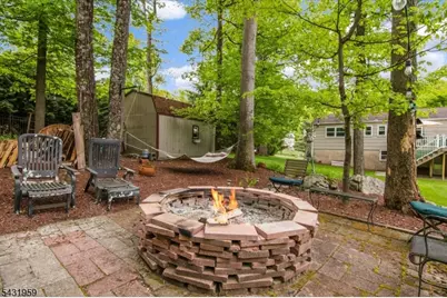 10 Hemlock Pl, Ringwood, NJ 07456 - Photo 34