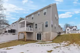 22 Oakwood Blvd, Union Township, NJ 08827 - Photo 22