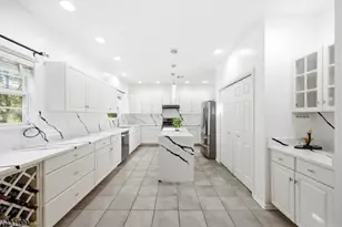 19 Colmart Way, Bridgewater, NJ 08807 - Photo 8
