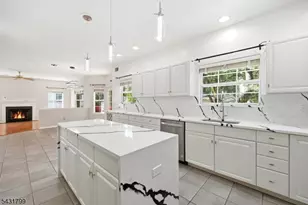 19 Colmart Way, Bridgewater, NJ 08807 - Photo 10