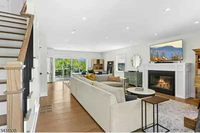 18 University Ave, Chatham, NJ 07928 - Photo 2