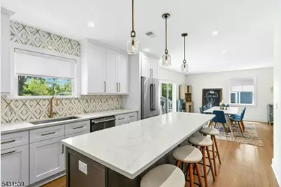 18 University Ave, Chatham, NJ 07928 - Photo 4