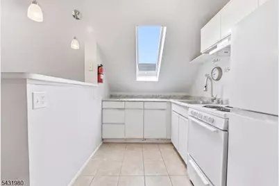 160 Ashland Ave, Bloomfield Twp., NJ 07003 - Photo 28