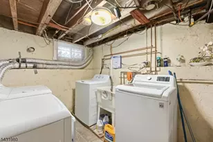 160 Ashland Ave, Bloomfield Twp., NJ 07003 - Photo 34