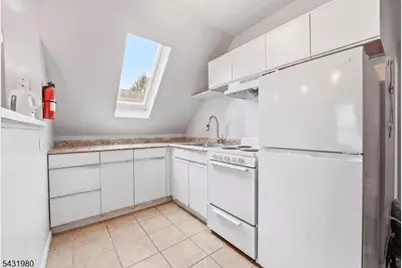 160 Ashland Ave, Bloomfield Twp., NJ 07003 - Photo 26