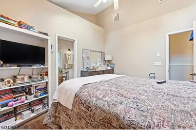 160 Ashland Ave, Bloomfield Twp., NJ 07003 - Photo 16