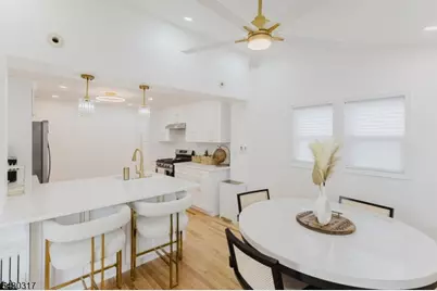 382 Martin Rd, Union Township, NJ 07083 - Photo 8