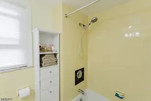382 Martin Rd, Union Township, NJ 07083 - Photo 20