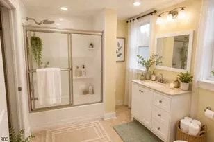 52 Hollywood Ave, Hillside, NJ 07205 - Photo 20