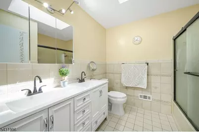 292 Summerhill Rd, East Brunswick Township, NJ 08816 - Photo 20