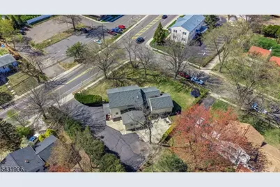 292 Summerhill Rd, East Brunswick Township, NJ 08816 - Photo 28