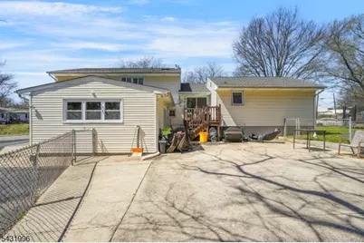 292 Summerhill Rd, East Brunswick Township, NJ 08816 - Photo 14