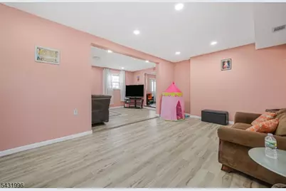 292 Summerhill Rd, East Brunswick Township, NJ 08816 - Photo 10