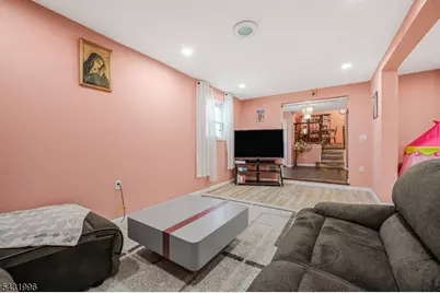 292 Summerhill Rd, East Brunswick Township, NJ 08816 - Photo 12