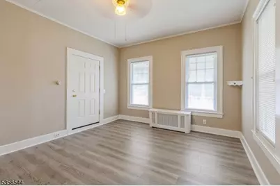 35 Montrose Ave, Verona, NJ 07044 - Photo 4