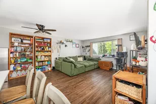 14 Falcon Ridge Way, Hamburg, NJ 07419 - Photo 10