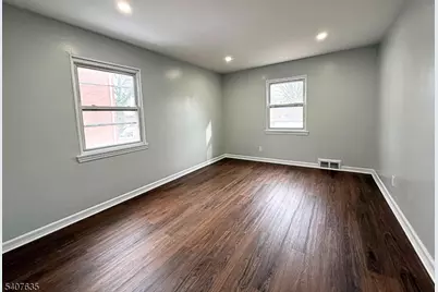 168 Tuxedo Pkwy #1, Newark, NJ 07106 - Photo 2
