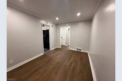 168 Tuxedo Pkwy #2, Newark, NJ 07106 - Photo 6