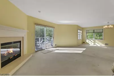 28 Berkeley Sq, Watchung, NJ 07922 - Photo 2