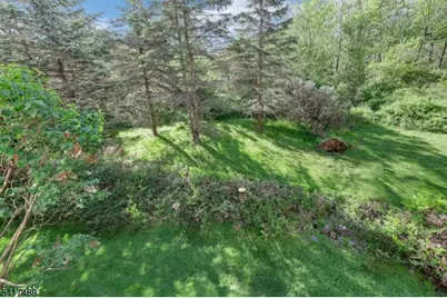 28 Berkeley Sq, Watchung, NJ 07922 - Photo 22