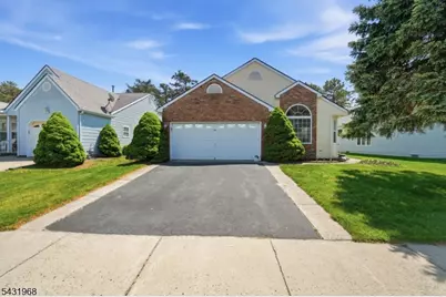 74 Canterbury Lane, Berkeley Township, NJ 08757 - Photo 4