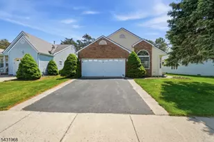 74 Canterbury Ln, Berkeley Township, NJ 08757 - Photo 4