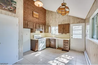 26 Farrell Ave, Woodbridge Township, NJ 07067 - Photo 14