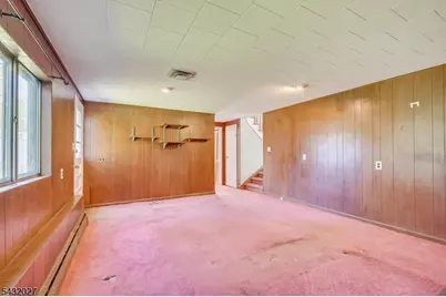 26 Farrell Ave, Woodbridge Township, NJ 07067 - Photo 18