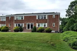 10 Stanford Dr, Bridgewater, NJ 08807 - Photo 1