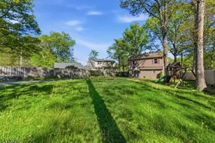 931 Plymouth Lake Dr, Stillwater, NJ 07860 - Photo 6