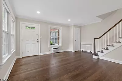 180 Summit Ave #B, Summit, NJ 07901 - Photo 8