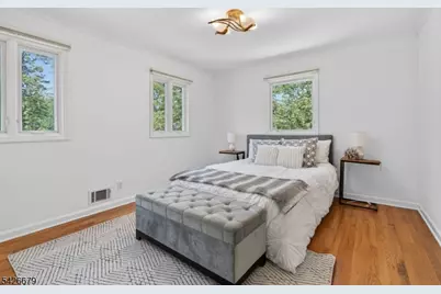 36 Thackeray Dr, Millburn, NJ 07078 - Photo 16