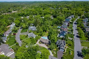 36 Thackeray Dr, Millburn, NJ 07078 - Photo 38