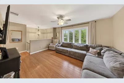 13 Valley Drive N, Vernon, NJ 07418 - Photo 2
