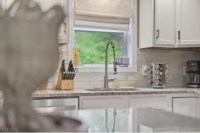 13 Valley Drive N, Vernon, NJ 07418 - Photo 8