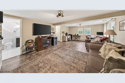 13 Valley Drive N, Vernon, NJ 07418 - Photo 18